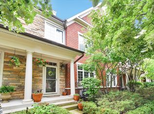 4239 Linden Tree Ln, Glenview, IL 60026