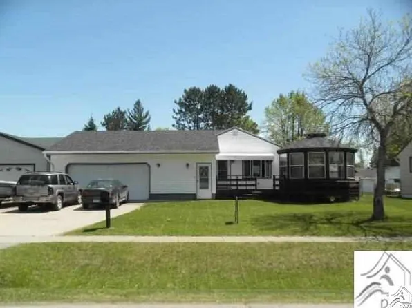 13 Fir Cir, Babbitt, MN 55706
