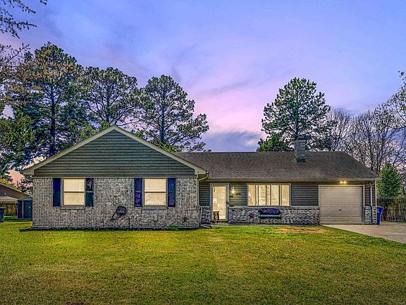 2nd image of 408 Cardinal Road
