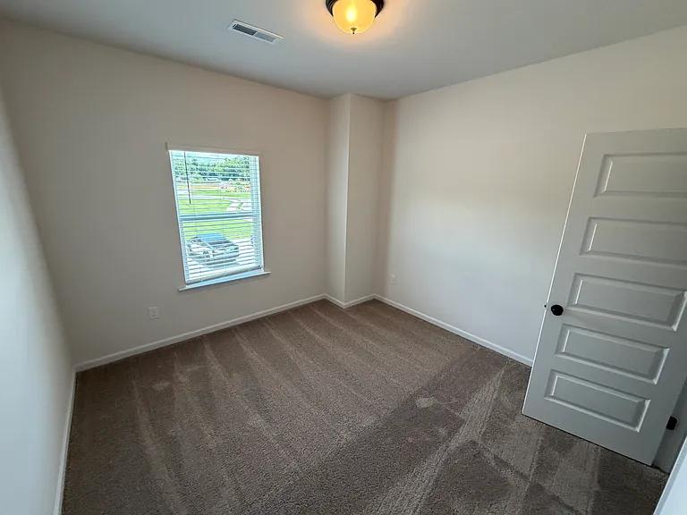 4917 Dresden Loop — Photo 19
