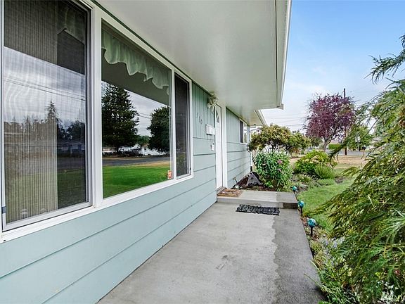 2nd image of 510 16th St SW