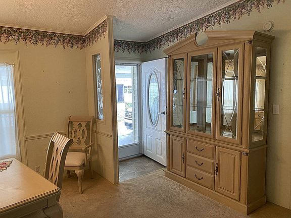 5th image of 539 Skylark Dr