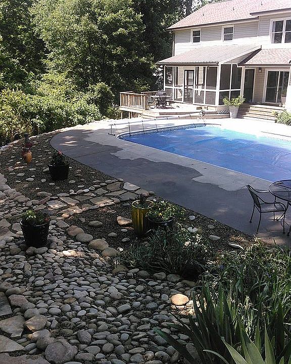 2nd image of 3555 Ridgewood Cir