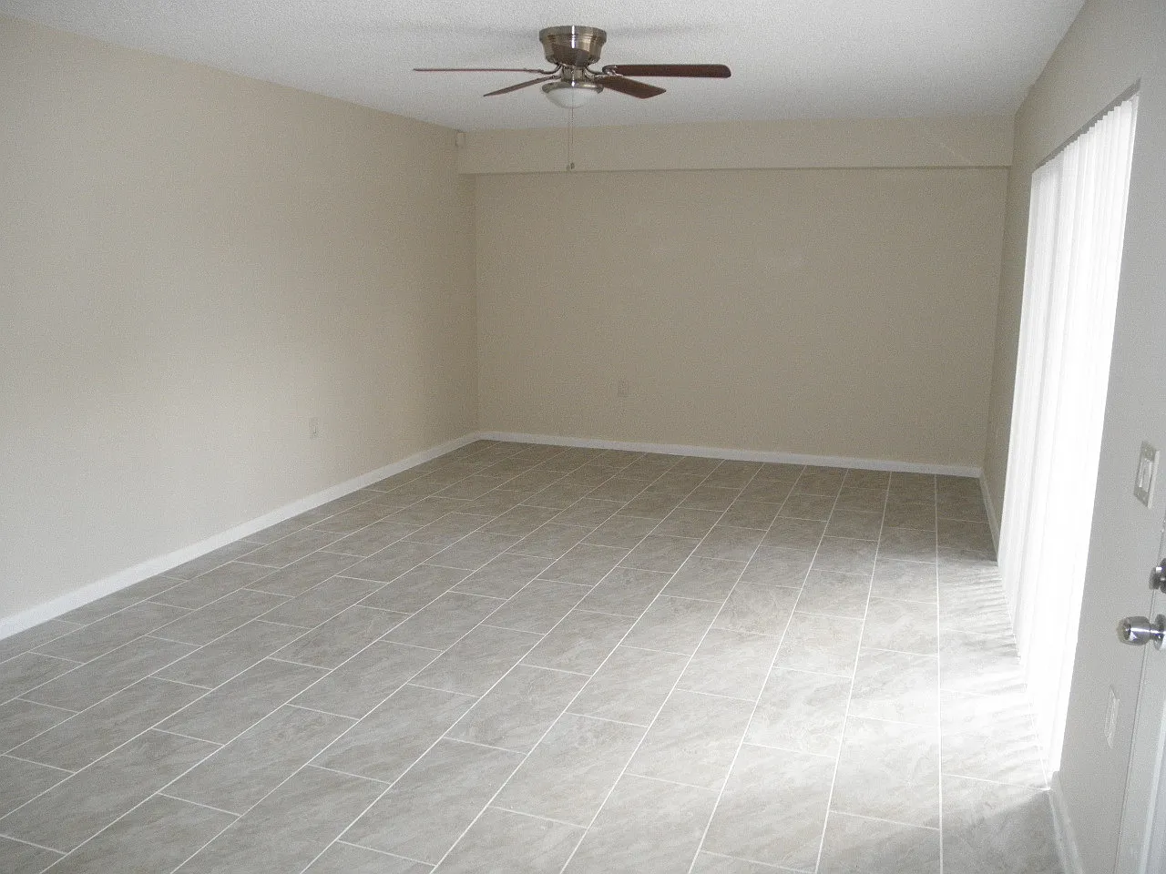 Sandalwood — Photo 4