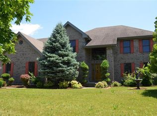 542 Primrose Ln, Tipp City, OH 45371
