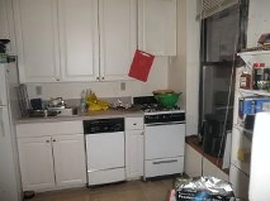 Rented by Sir Realty | media 39