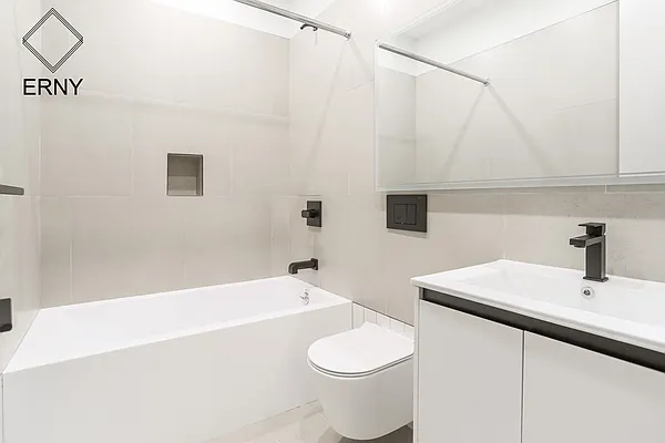 Rented by ERNY LLC | media 7