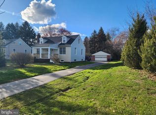 206 Meetinghouse Rd, Upper Chichester, PA 19014