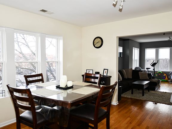 3rd image of 3424 W Leland Ave APT 3W