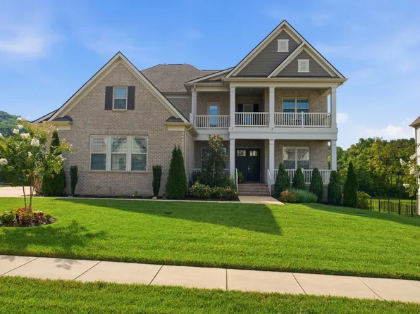 3170 Chase Point Dr, Franklin, TN 37067