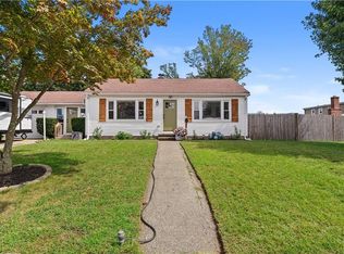 38 Fairfield Ct, Warwick, RI 02889
