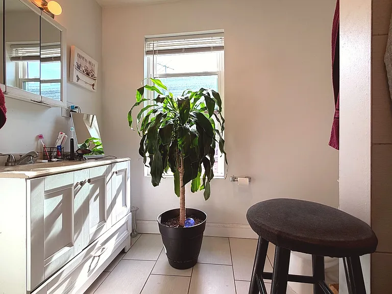 1531 W Girard Ave #3R — Photo 8