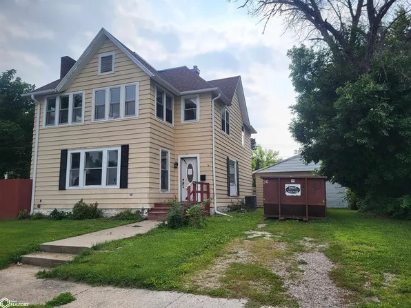 105 S 8th St, Marshalltown, IA 50158