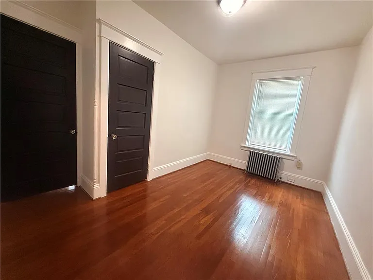 943 Center St #2 — Photo 9