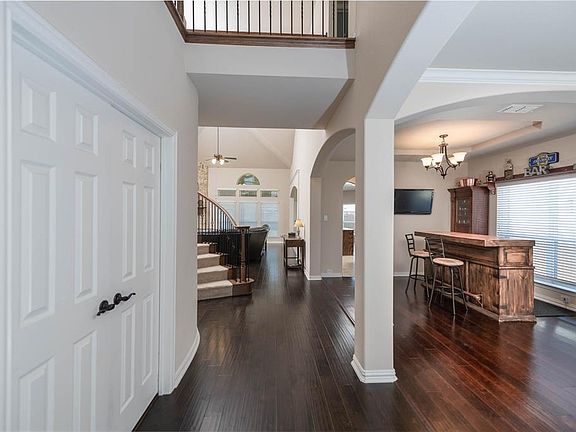 3rd image of 2439 Lusitano Ln
