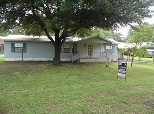 523 Cr 439 E., Bronson, TX 75930