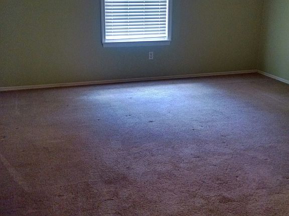 5th image of 16560 SE 62nd St