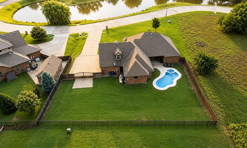 1st image of 3525 Abby Ln
