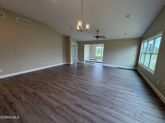 5th image of 1335 Limerick Ln