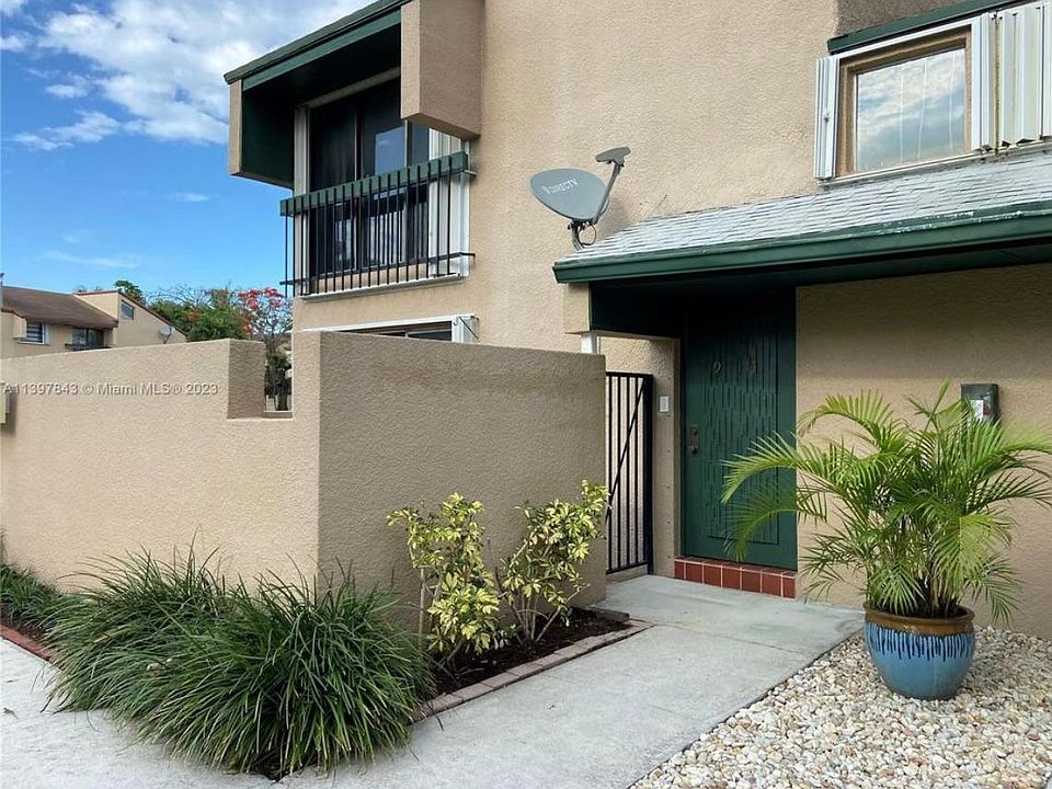 1st image of 9114 SW 159th Ter