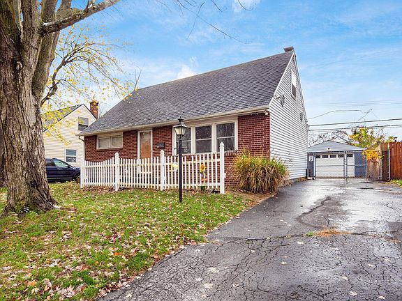 2nd image of 4061 Sexton Dr