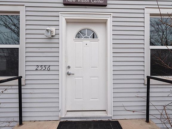 2nd image of 2556 Oakland Ave