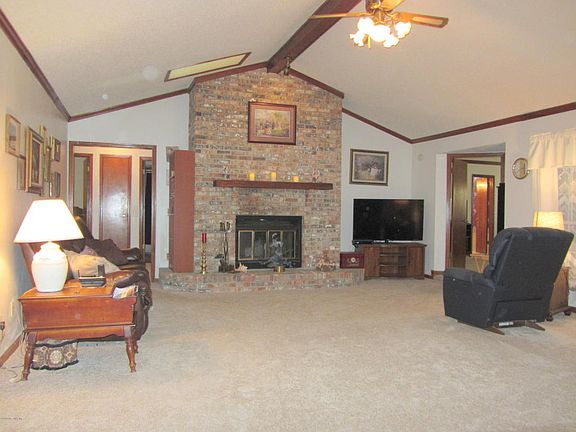 4th image of 13890 Athens Dr