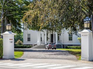 519 Bellevue Ave #3N, Newport, RI 02840
