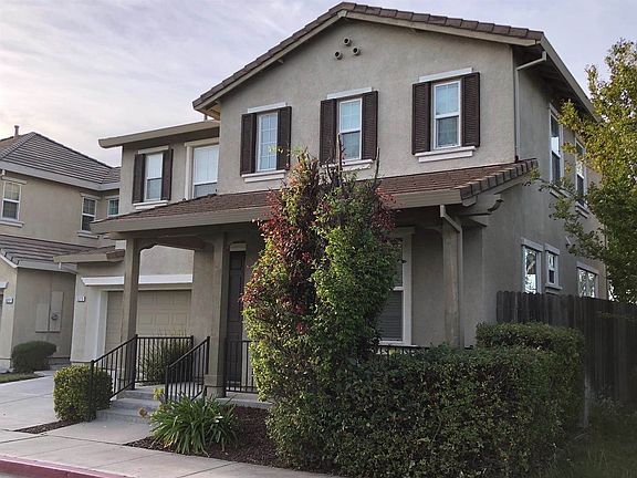 2nd image of 5273 Vesta Cir