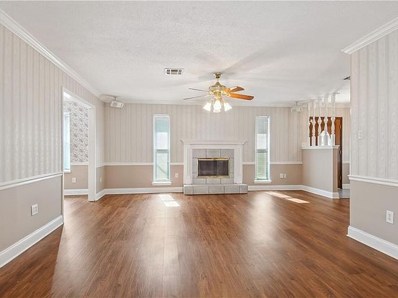 4th image of 237 Murray Hill Dr