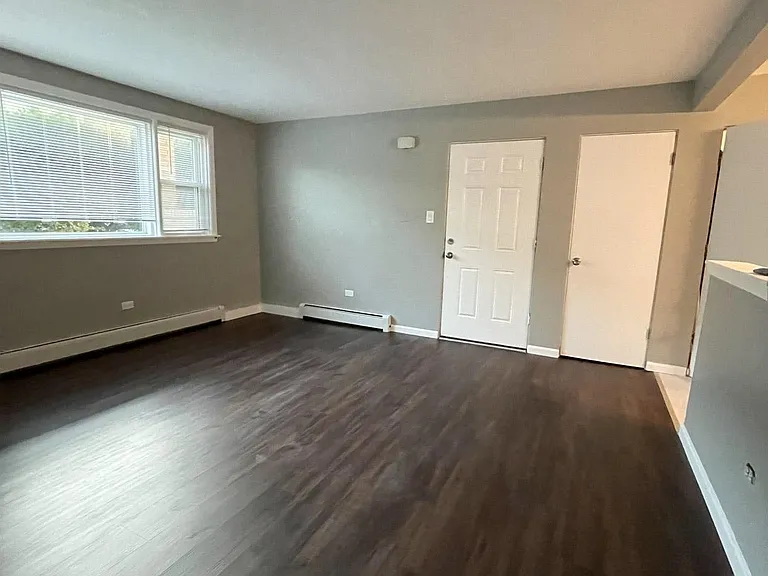 738 Beach Ave #1 — Photo 4