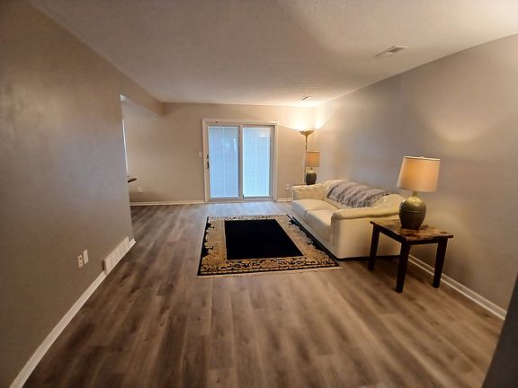 2nd image of 1810 Rolling Hills Dr #6F