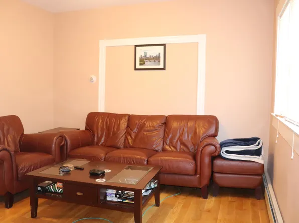 (undisclosed Address), Somerville, MA 02144