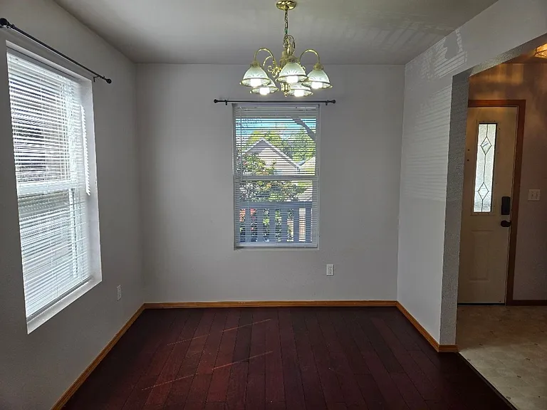 26408 Granny Smith Ln NE — Photo 6
