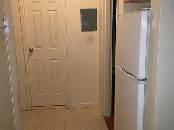 Pass through Kitchen