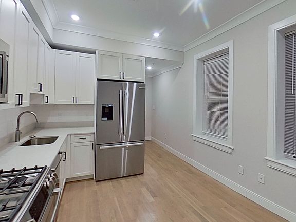 3rd image of 42 Englewood Ave #6