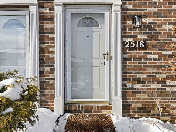 3rd image of 2518 Hawthorne Dr