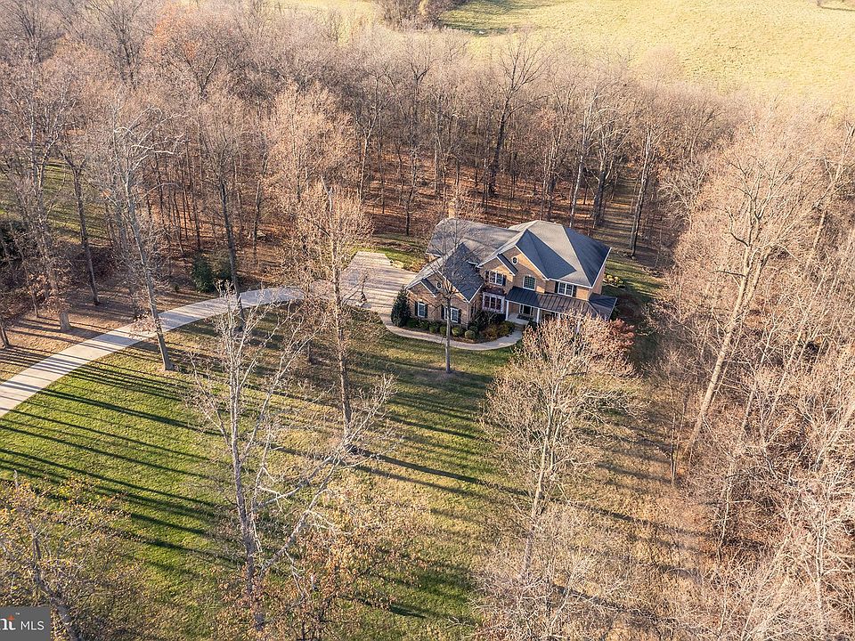 1st image of 610 Stonymeade Dr