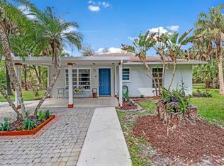 595 5th St NW, Naples, FL 34120
