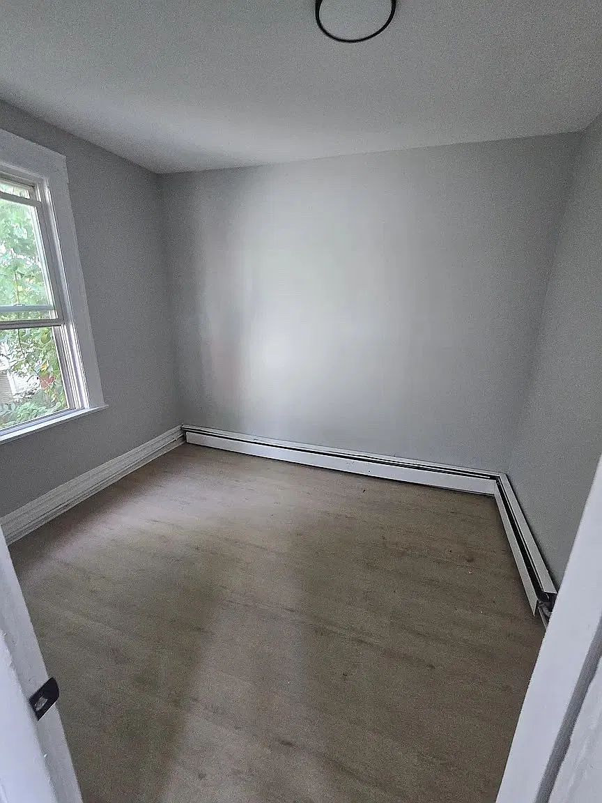 644 15th Ave — Photo 2