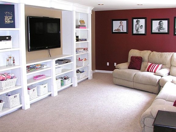 5th image of 377 Belcher Dr