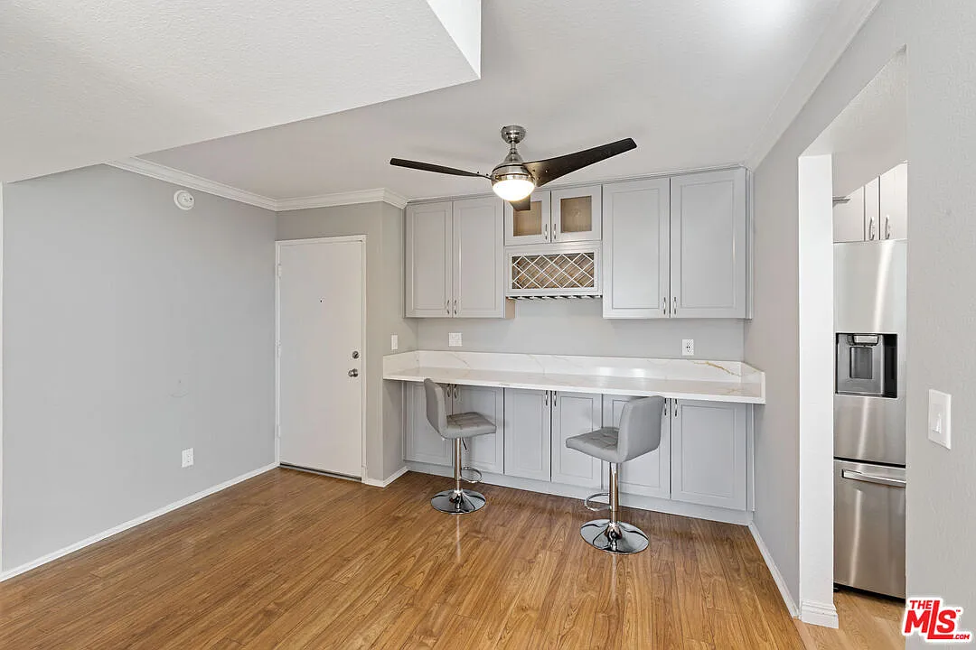 2 bed, 2.0 bath, 1137 sqft, $3,250 — Photo 4
