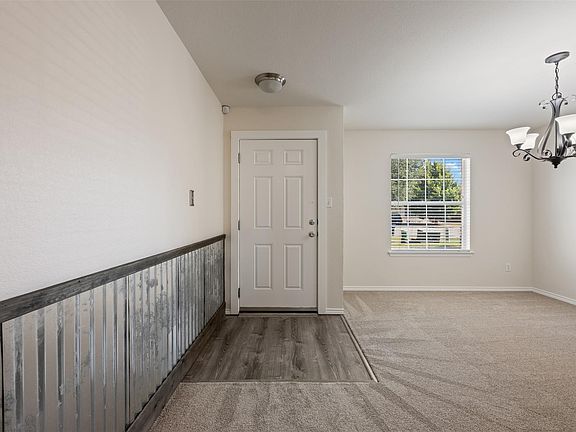 4th image of 311 Phillips St