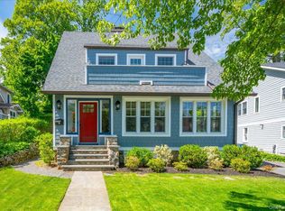 18 Wildwood Road, Larchmont, NY 10538