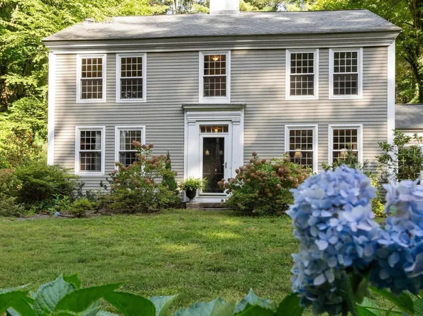 533 Lowell Rd, Groton, MA 01450
