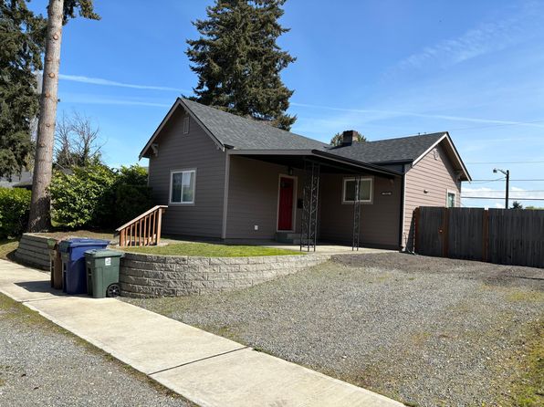 3845 E I St