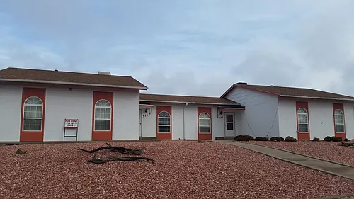 333 W Concho Dr Photo 1
