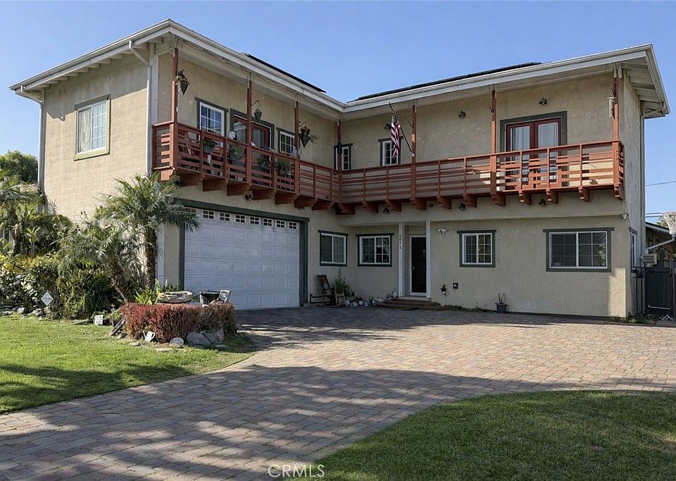 1st image of 1071 E 46th St