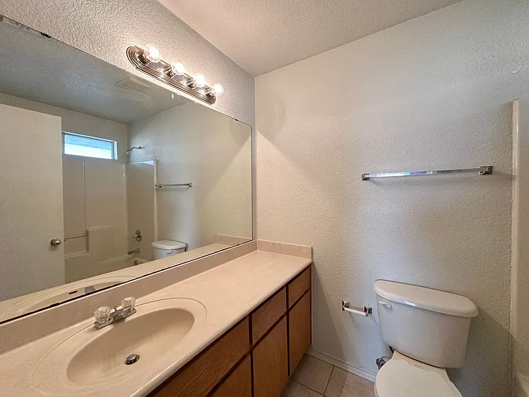 2604 Alma Dr — Photo 20