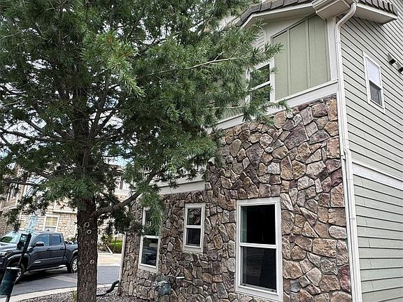 2nd image of 11676 Fenwick Circle
